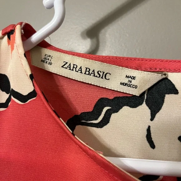 Zara Floral Blouse NWOT - Picture 3 of 5